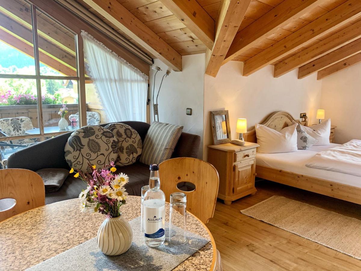 Gaestehaus "Zur Schmiede" Wertach Extérieur photo