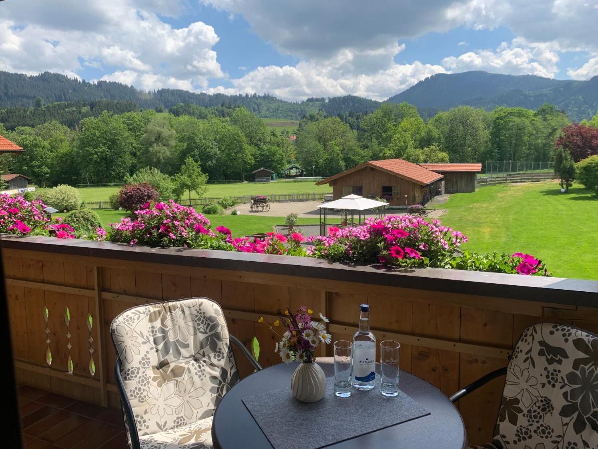 Gaestehaus "Zur Schmiede" Wertach Extérieur photo
